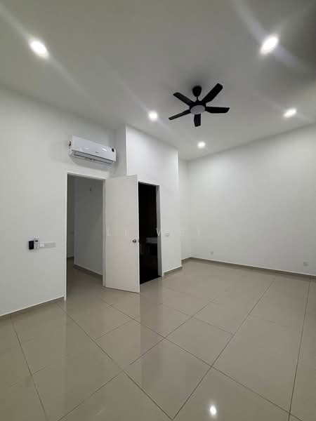 Cluster House for Rent in Taman Ekoflora (Johor Bahru) - Li Wei - Interior - PropertyGuru.com.my