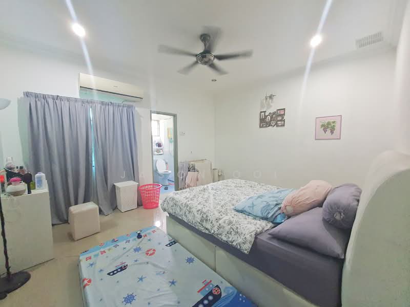 Rumah Teres 2 Tingkat untuk Dijual di Putra Heights (Subang Jaya) - Jason Ooi - Bedroom - PropertyGuru.com.my