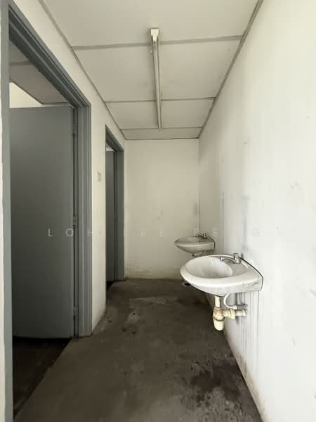 Taman Sri Pulai Perdana 1 untuk Untuk Disewa - RM 900 /bulan, Mac 2026 - Bathroom - PropertyGuru.com.my