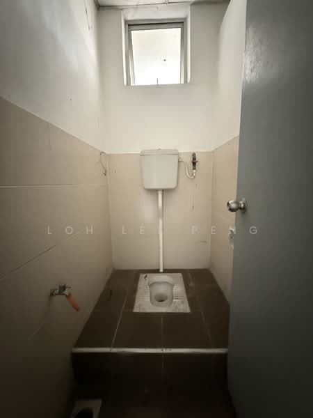 Taman Sri Pulai Perdana 1 untuk Untuk Disewa - RM 900 /bulan, Mac 2026 - Bathroom - PropertyGuru.com.my