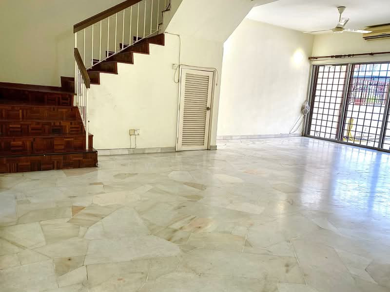 2-storey Terraced House for Sale in Bandar Utama (Selangor) - Siew Lee Lee - Living Room - PropertyGuru.com.my