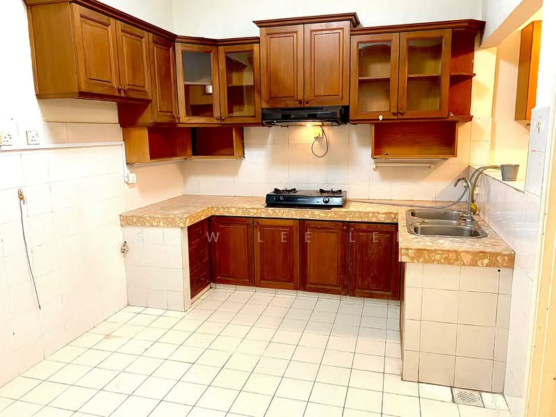 2-storey Terraced House for Sale in Bandar Utama (Selangor) - Siew Lee Lee - Kitchen - PropertyGuru.com.my