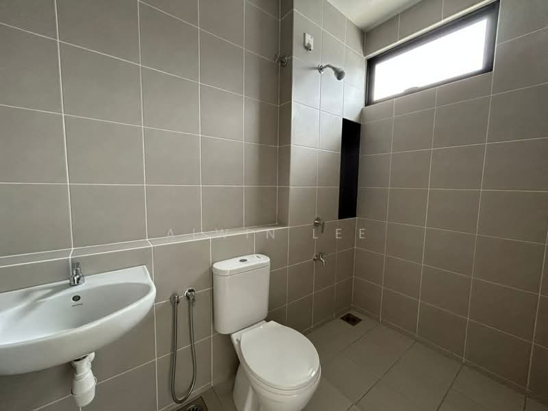 2-storey Terraced House for Rent in Bandar Bukit Raja (Klang) - Alwin Lee - Bathroom - PropertyGuru.com.my