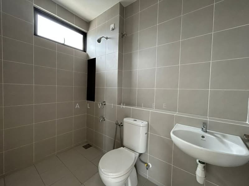 2-storey Terraced House for Rent in Bandar Bukit Raja (Klang) - Alwin Lee - Bathroom - PropertyGuru.com.my