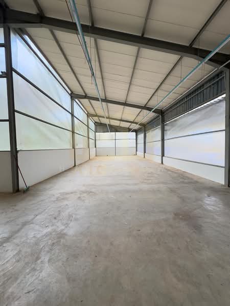 (Suitable Any Business) single sty factory @ bukit Serdang, Seri Kembangan untuk Untuk Disewa - RM 11,000 /bulan, Mac 2026 - PropertyGuru.com.my