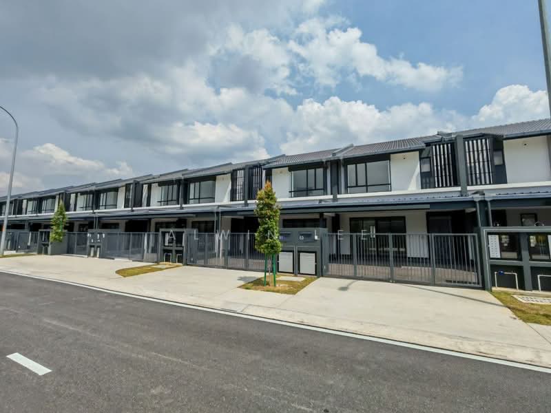 2-storey Terraced House for Rent in Bandar Bukit Raja (Klang) - Alwin Lee - Exterior - PropertyGuru.com.my