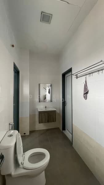 Taman Lagenda Putra untuk Untuk Dijual - RM 638,000, Apr 2026 - Bathroom - PropertyGuru.com.my