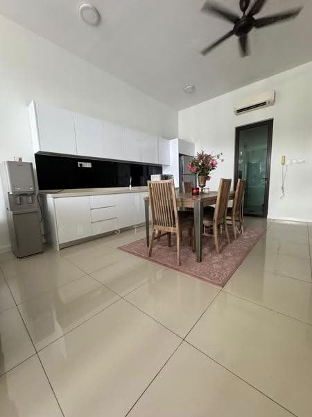 Condominium for Rent at Isle of Kamares - Krystal Lim - Dining Room - PropertyGuru.com.my