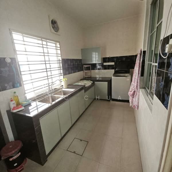 2-storey Terraced House for Sale in Nusa Sentral (Iskandar Puteri (Nusajaya)) - Eric Chuah - Kitchen - PropertyGuru.com.my