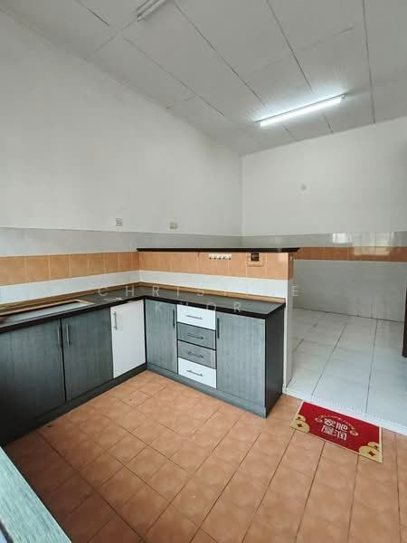 1-storey Terraced House for Sale in Taman Bestari Indah (Ulu Tiram) - Christine Khor - Kitchen - PropertyGuru.com.my