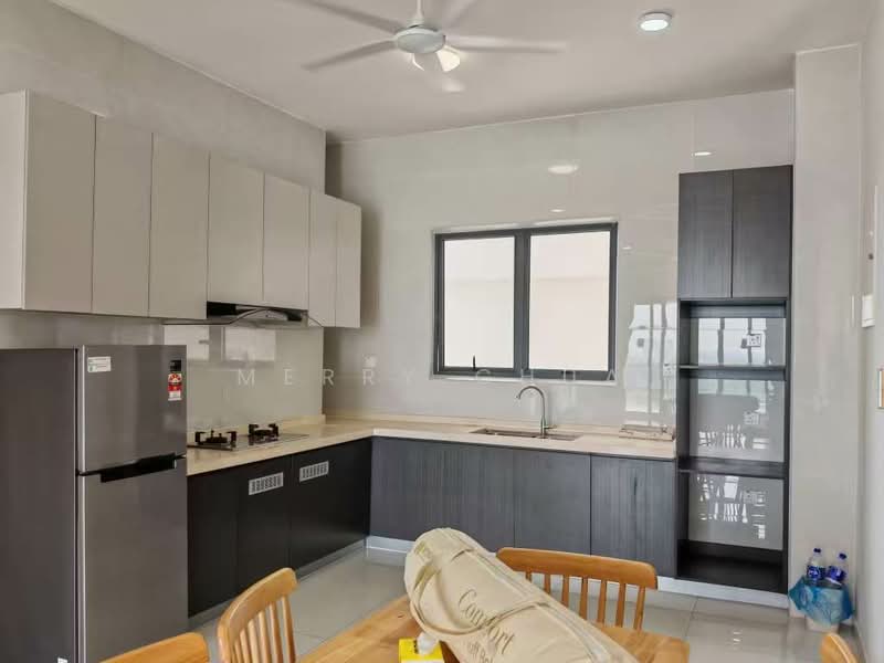 Condominium for Rent at Royal Strand @ Country Garden Danga Bay - Merry Chua - Kitchen - PropertyGuru.com.my
