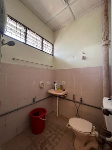 Taman Alma Jaya, Bukit Mertajam untuk Untuk Dijual - RM 450,000, Mac 2026 - Bathroom - PropertyGuru.com.my