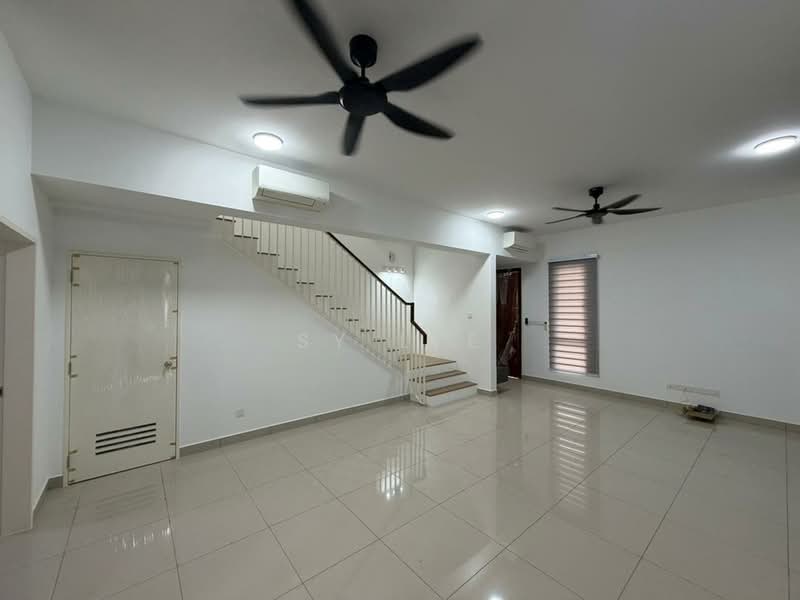 2-storey Terraced House for Sale in Bandar Gamuda Cove (Dengkil) - SY Lee - Living Room - PropertyGuru.com.my
