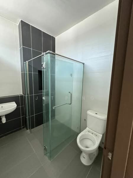 Cluster House for Sale in Taman Adda Heights (Tebrau) - Jet Pang - Bathroom - PropertyGuru.com.my