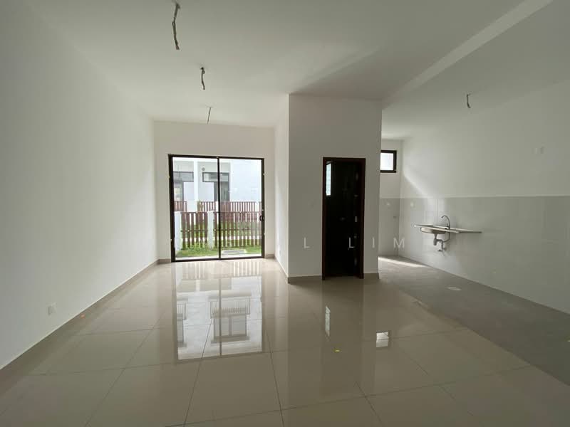 2-storey Terraced House for Sale in Sepang (Selangor) - Krystal Lim - Living Room - PropertyGuru.com.my