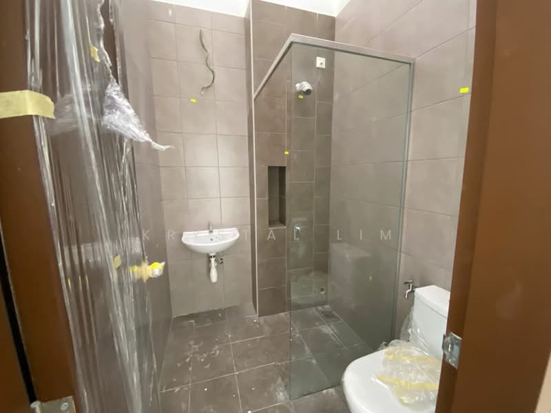 2-storey Terraced House for Sale in Sepang (Selangor) - Krystal Lim - Bathroom - PropertyGuru.com.my