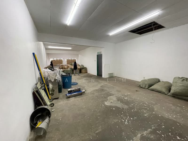 Shop for Rent in Taman Lestari Perdana (Seri Kembangan) - Aaden Lim - Interior - PropertyGuru.com.my