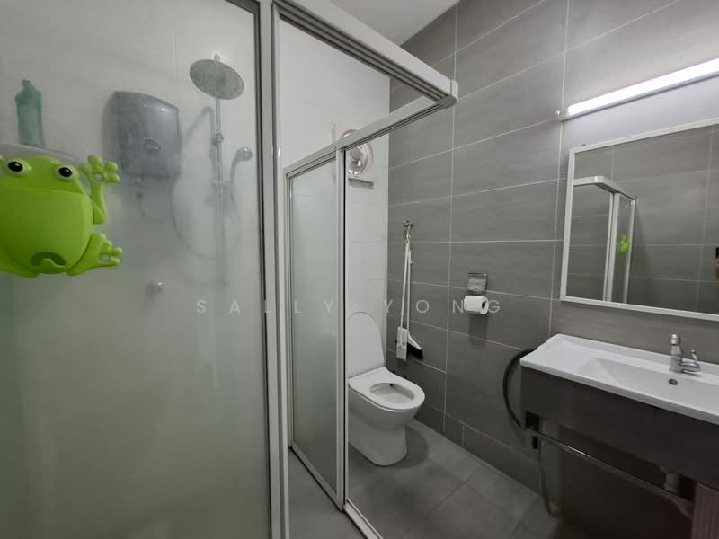 1.5-storey Terraced House for Sale in Klang (Selangor) - Sally Yong - Bathroom - PropertyGuru.com.my
