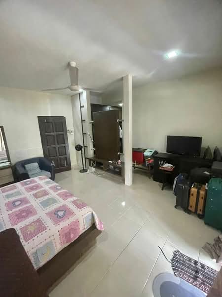 2-storey Terraced House for Sale in Taman Dato Onn (Johor Bahru) - Alan Chew - Bedroom - PropertyGuru.com.my