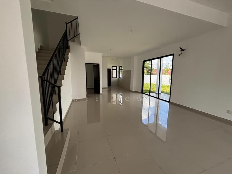 2-storey Terraced House for Sale in Bandar Dato Onn (Tebrau) - Wee Howe - Living Room - PropertyGuru.com.my
