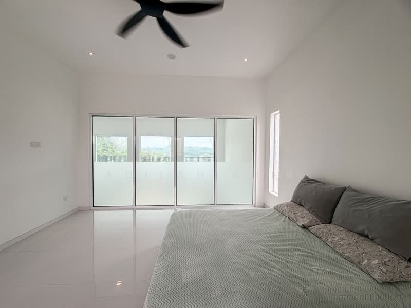 Bungalow for Sale in Sungai Merab (Dengkil) - Adilah Adib - Bedroom - PropertyGuru.com.my