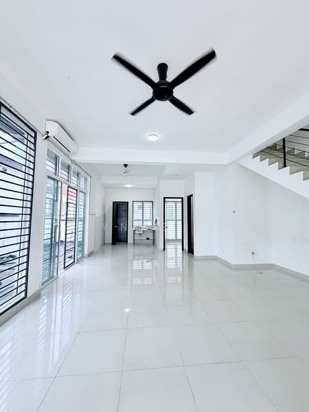 Ampang Saujana untuk Untuk Disewa - RM 2,500 /bulan, Mac 2026 - Living Room - PropertyGuru.com.my