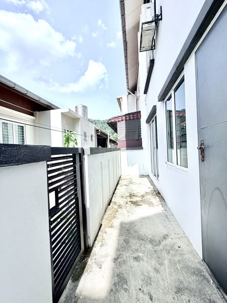 Ampang Saujana untuk Untuk Disewa - RM 2,500 /bulan, Mac 2026 - Exterior - PropertyGuru.com.my