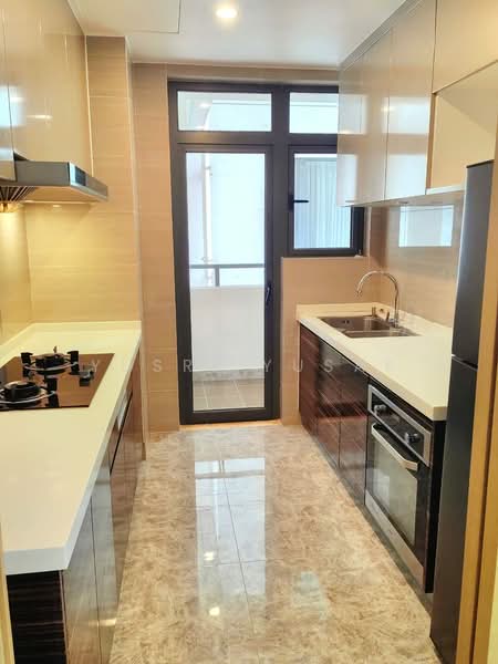 Service Residence for Rent at R&F Princess Cove Phase 1 - Yusri Yusak - Kitchen - PropertyGuru.com.my