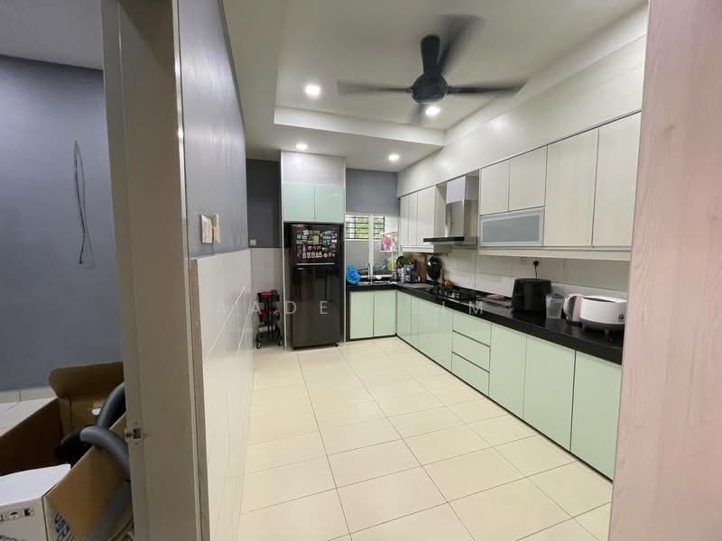 Diamond Garden, 43800 Dengkil, Selango untuk Untuk Disewa - RM 2,000 /bulan, Mac 2026 - Kitchen - PropertyGuru.com.my