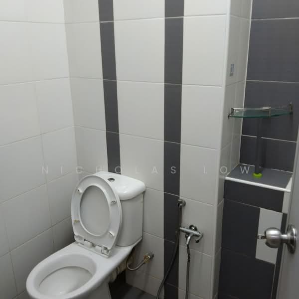 D'Ambience Residences (Pangsapuri Ikatan Flora) untuk Untuk Disewa - RM 2,100 /bulan, Mac 2026 - Bathroom - PropertyGuru.com.my