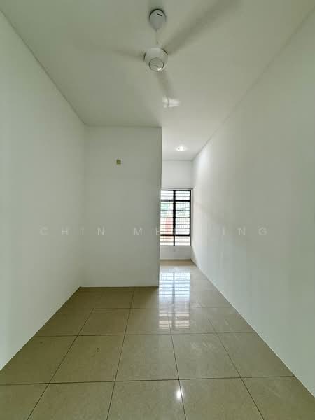 Bandar Warisan Puteri untuk Untuk Dijual - RM 568,000, Mac 2026 - Bedroom - PropertyGuru.com.my