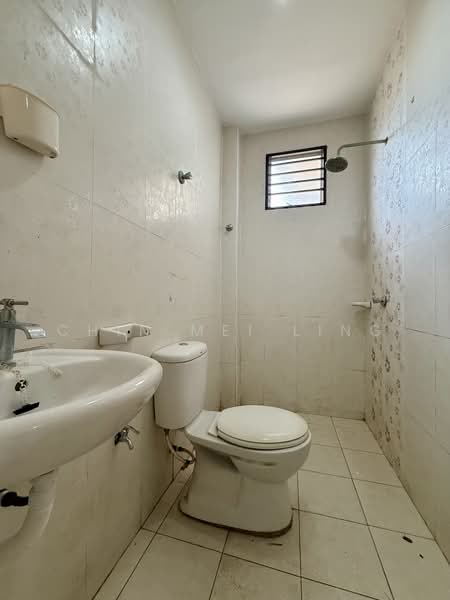 Bandar Warisan Puteri untuk Untuk Dijual - RM 568,000, Mac 2026 - Bathroom - PropertyGuru.com.my