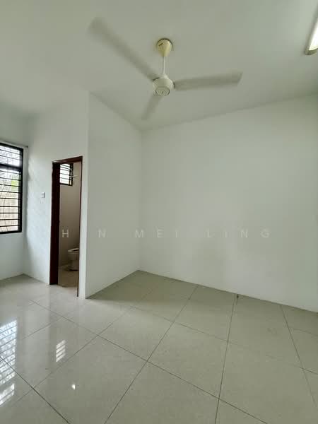 Bandar Warisan Puteri untuk Untuk Dijual - RM 568,000, Mac 2026 - Bedroom - PropertyGuru.com.my