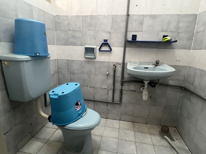 Usj 9 untuk Untuk Dijual - RM 850,000, Mac 2026 - Bathroom - PropertyGuru.com.my