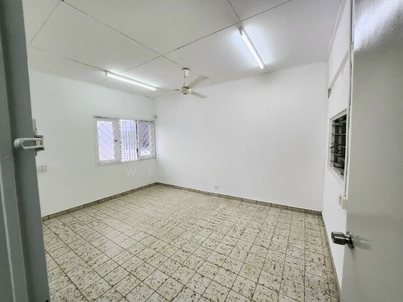 Semi-Detached House for Sale in Taman Pelangi (Johor Bahru) - Wee Howe - Interior - PropertyGuru.com.my