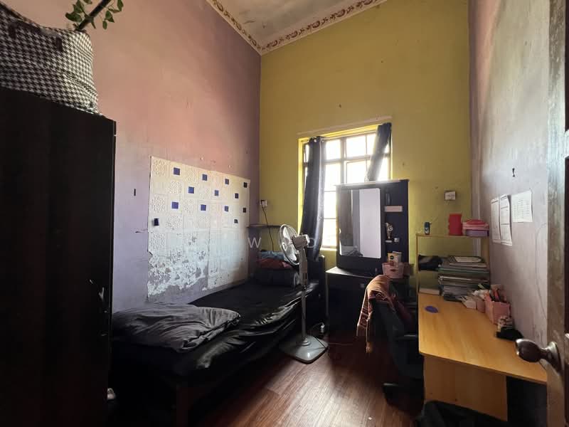 Taman Koperasi Guru, Tanah Liat, Bukit Mertajam untuk Untuk Dijual - RM 470,000, Mac 2026 - Bedroom - PropertyGuru.com.my