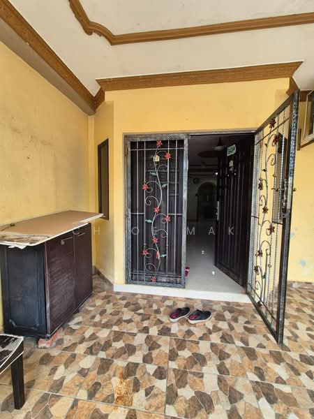 2-storey Terraced House for Rent in Taman Puteri Wangsa (Ulu Tiram) - Chloe Mak - Exterior - PropertyGuru.com.my