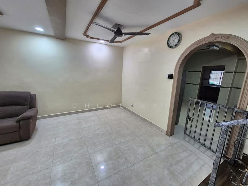 2-storey Terraced House for Rent in Taman Puteri Wangsa (Ulu Tiram) - Chloe Mak - Living Room - PropertyGuru.com.my