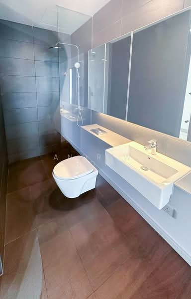 Shorefront Residences untuk Untuk Dijual - RM 2,900,000, Mac 2026 - Bathroom - PropertyGuru.com.my