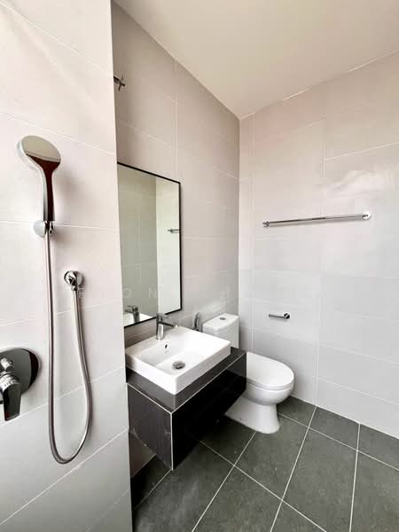 Aurora Resort Villas untuk Untuk Disewa - RM 5,500 /bulan, Mac 2026 - Bathroom - PropertyGuru.com.my