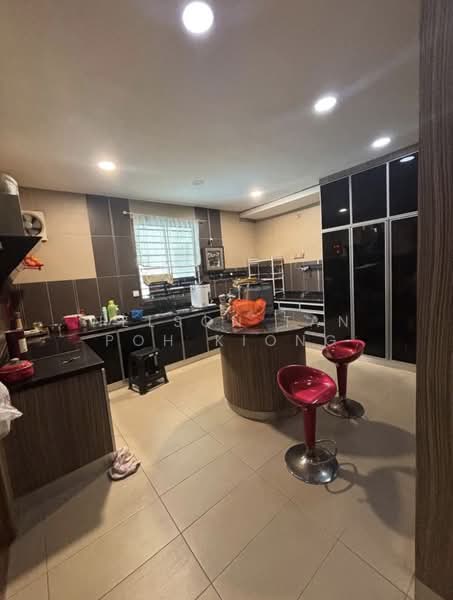 Inspired by Tanah Sutera untuk Untuk Dijual - RM 2,200,000, Mac 2026 - Kitchen - PropertyGuru.com.my