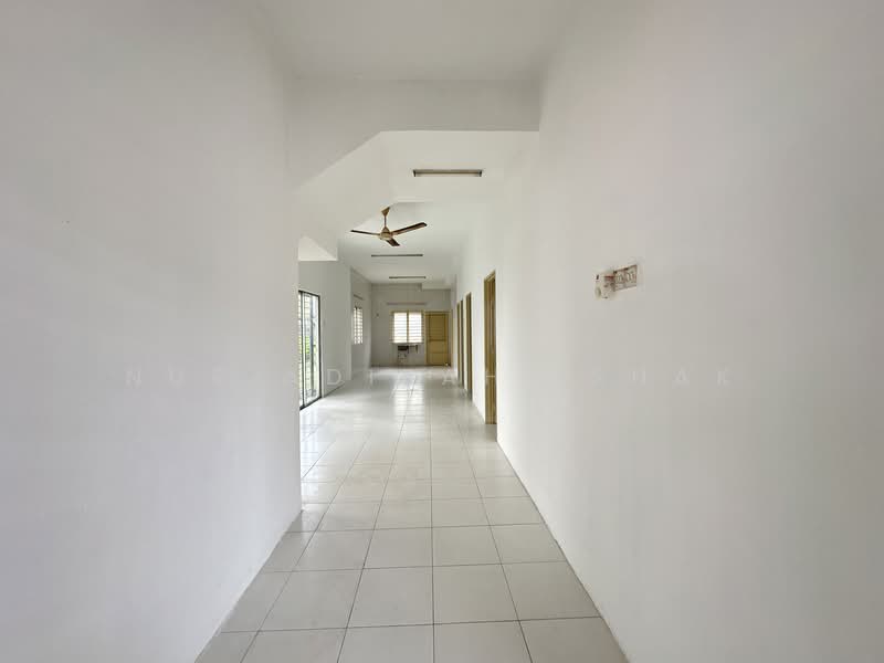 Townhouse for Sale in Taman Putra Perdana (Puchong) - Nur Adibah Ishak - Corridor - PropertyGuru.com.my