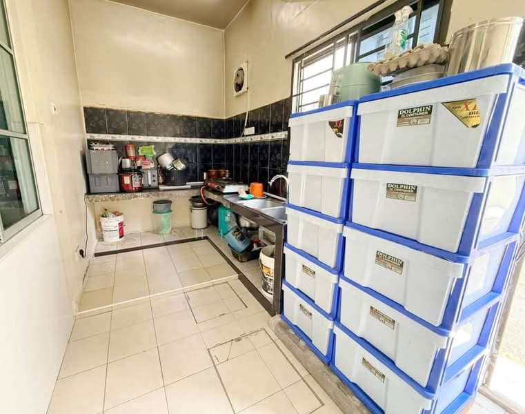 2-storey Terraced House for Sale in Taman Nusa Sentral (Iskandar Puteri (Nusajaya)) - Shi Ting - Kitchen - PropertyGuru.com.my
