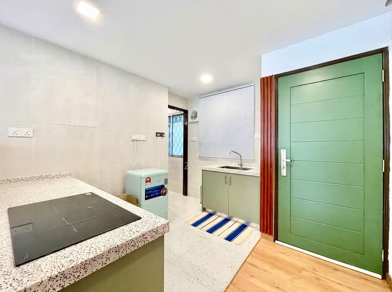 Pangsapuri untuk Dijual di Inai - Shamzjoe . - Kitchen - PropertyGuru.com.my