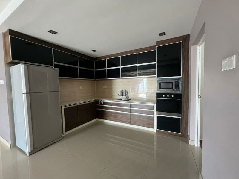 Condominium for Sale at The Waterfront Condominium - Xinnee . - Kitchen - PropertyGuru.com.my