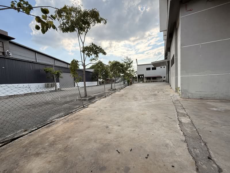 Detached Factory for Rent in Taman Perindustrian Krubong (Krubong) - William Chong - Exterior - PropertyGuru.com.my
