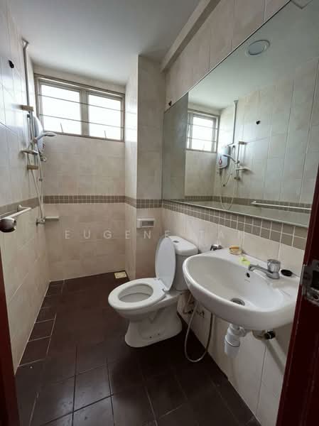 E-Tiara untuk Untuk Disewa - RM 1,850 /bulan, Mac 2026 - Bathroom - PropertyGuru.com.my