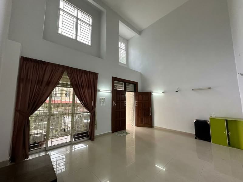 Chee Seng Garden untuk Untuk Dijual - RM 1,100,000, Mac 2026 - Living Room - PropertyGuru.com.my