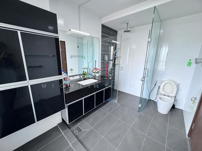Semi-Detached House for Sale in Taman Ponderosa (Johor Bahru) - Michelle Fong - Bathroom - PropertyGuru.com.my