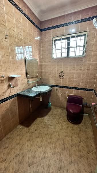 Taman Muhibbah untuk Untuk Disewa - RM 950 /bulan, Mac 2026 - Bathroom - PropertyGuru.com.my